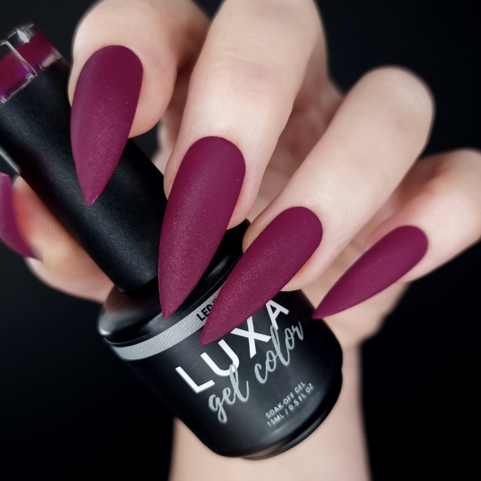 LUXA Gel Color - Swipe Right
