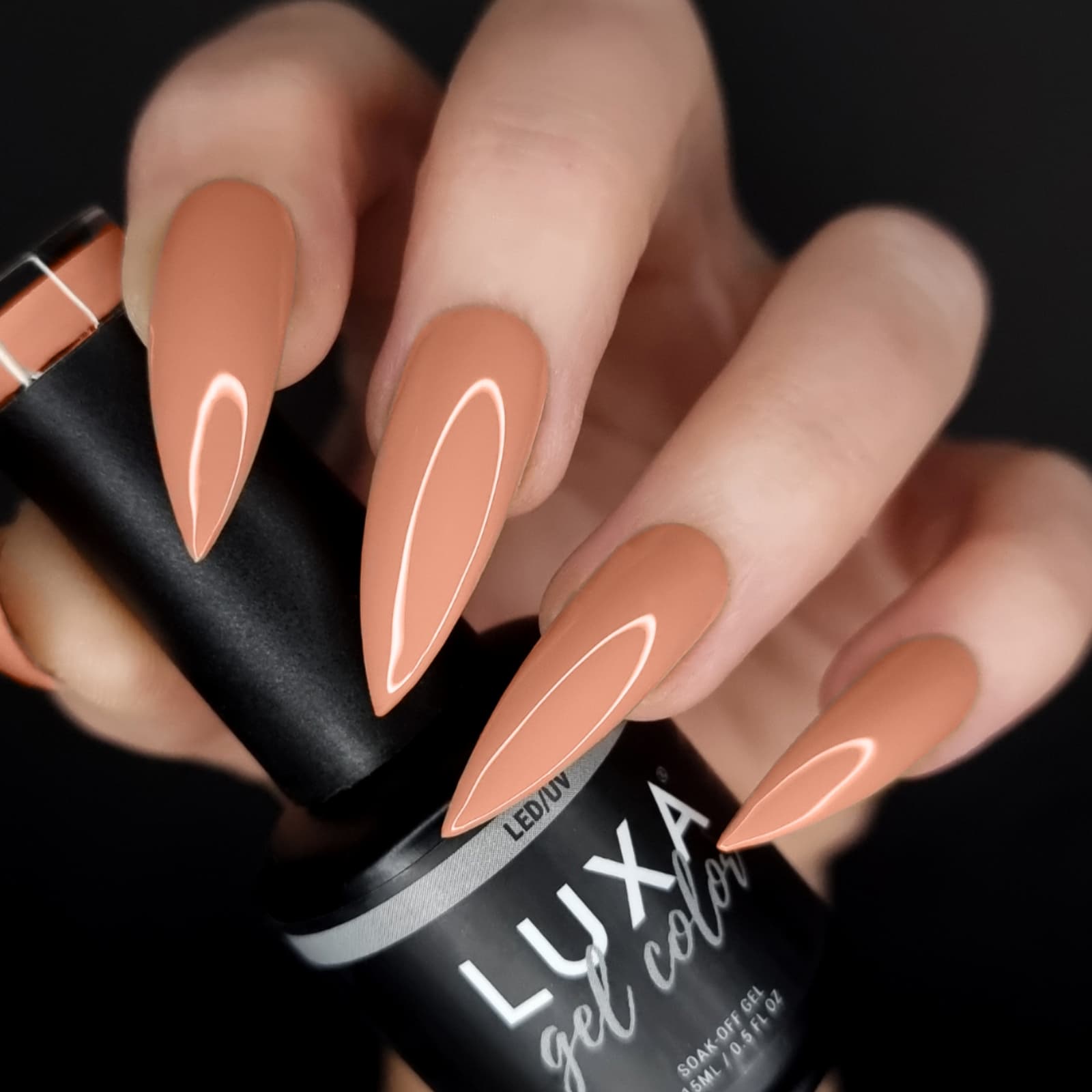LUXA Gel Color - The Village Shine
