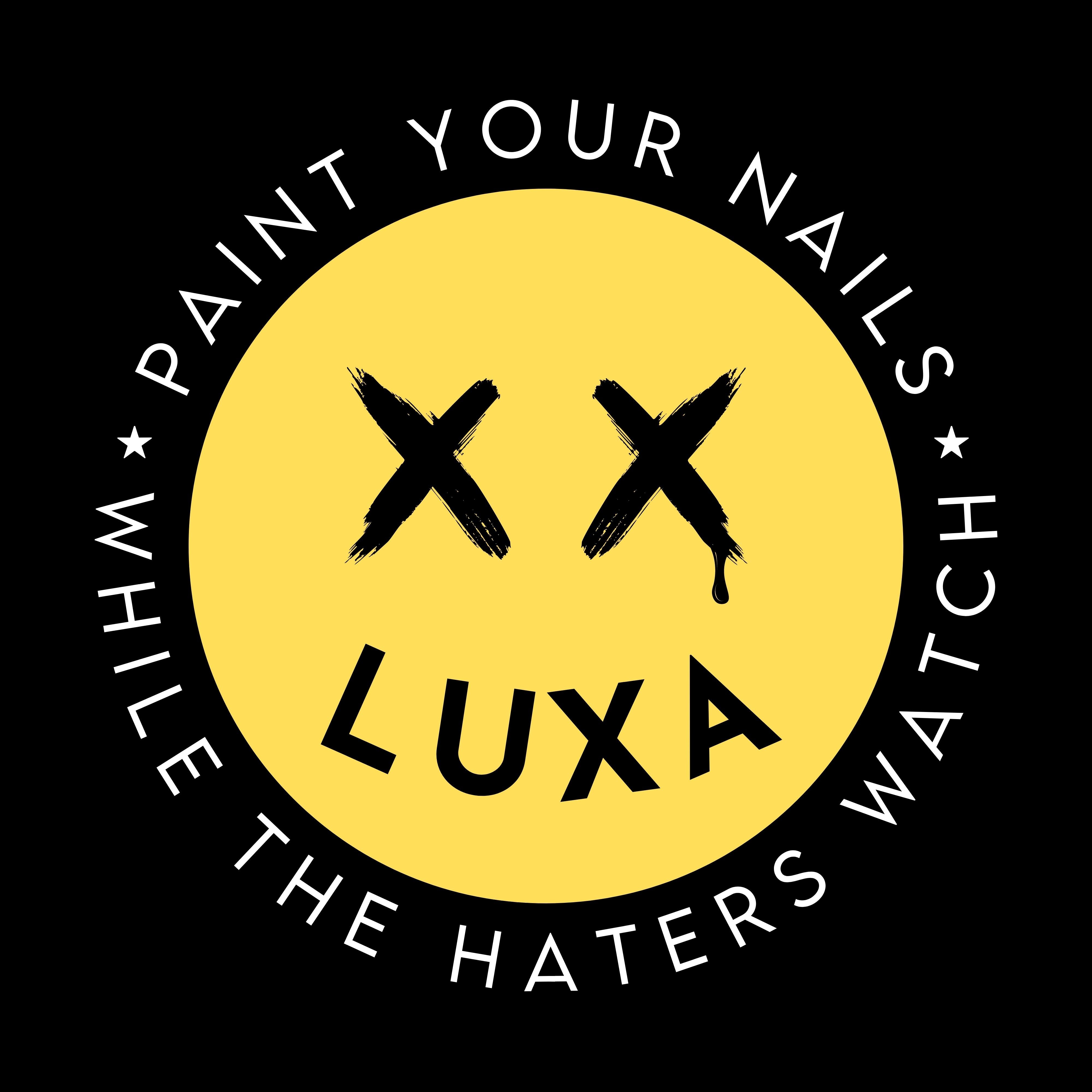 LUXA Retro Smiley Tee