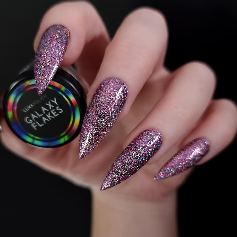 Ara Galaxy Flakes Hand Swatch