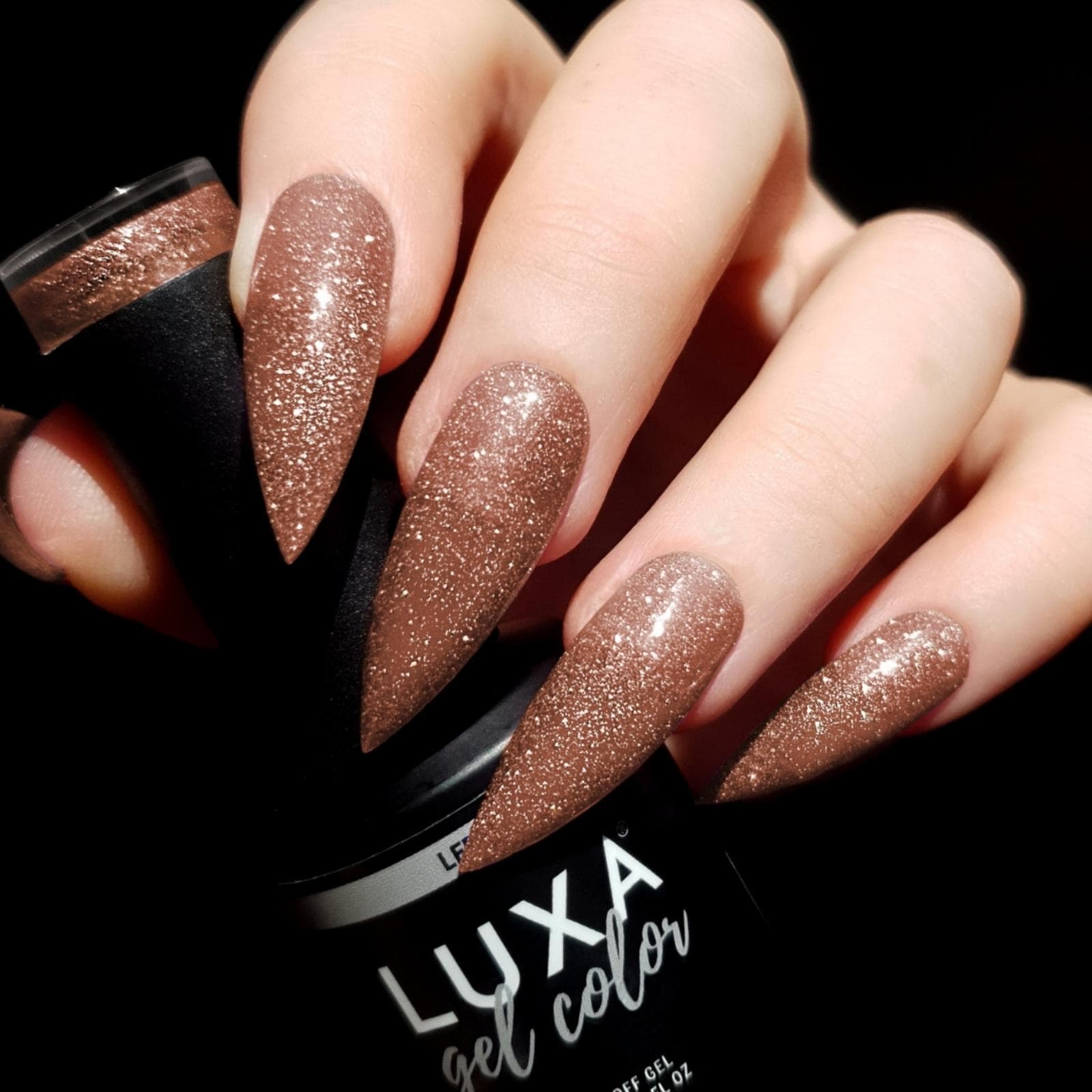 LUXA Gel Color - Danielle Hand Swatch