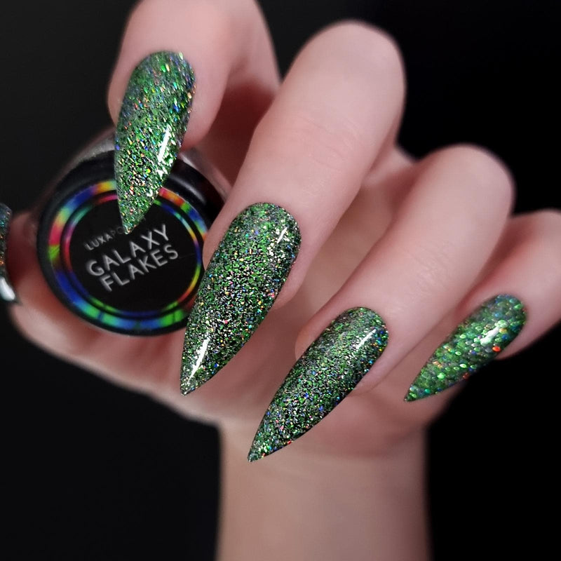 Draco Galaxy Flakes - Hand Swatch