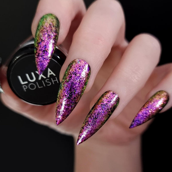 LUXA Shattered Flakes - Lamia - Hand 
