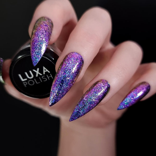 LUXA Shattered Flakes - Lilith - Hand