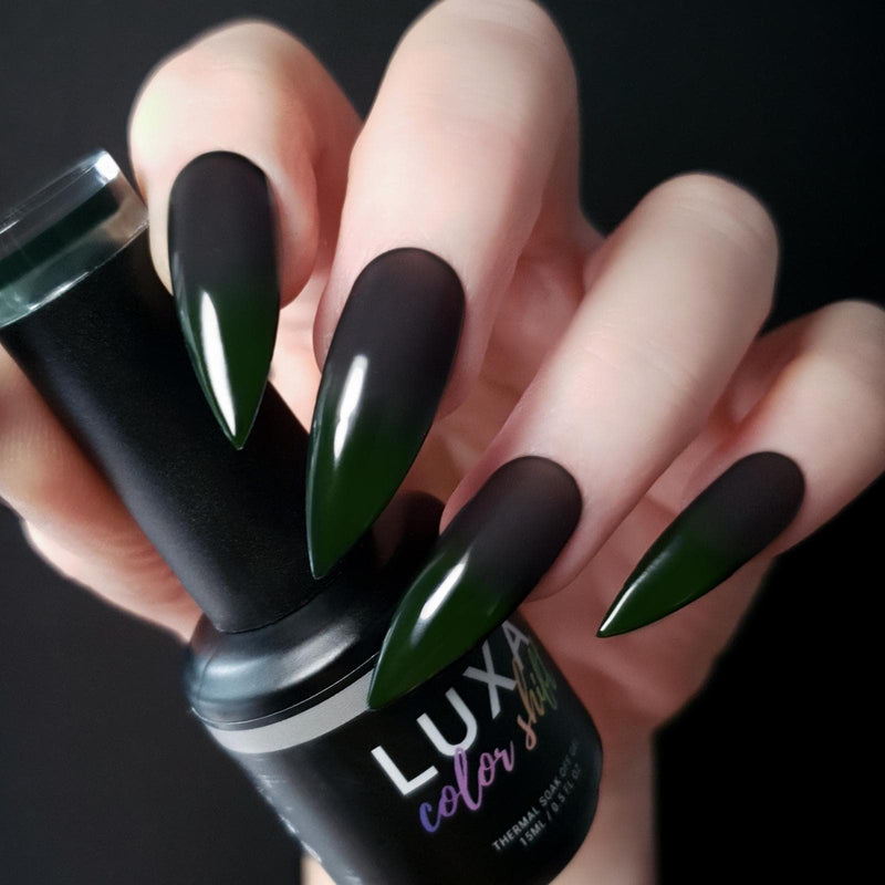 LUXA Color Shift Hand Swatch - Ritual